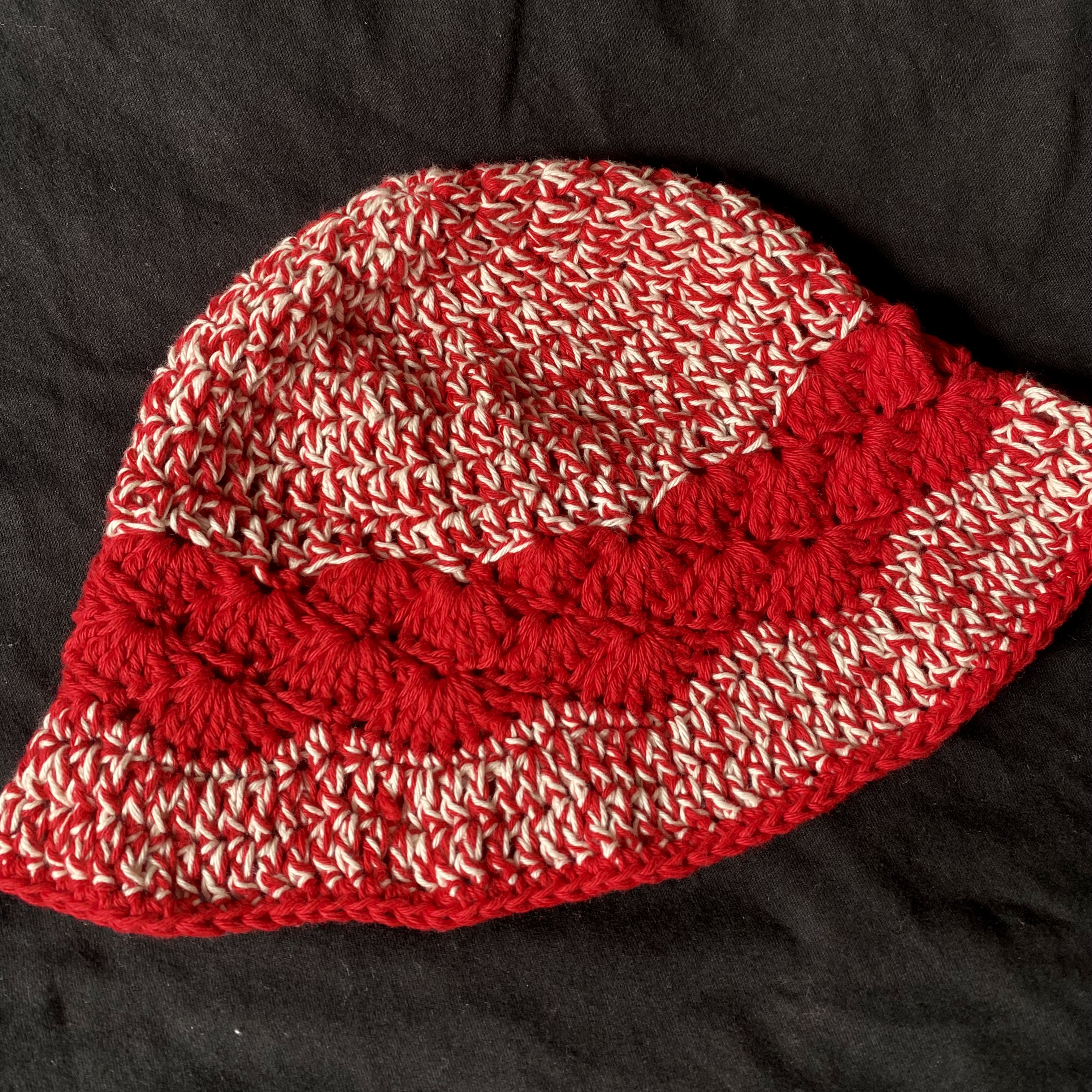 Shell Bucket Style Pattern (ENG & DA)